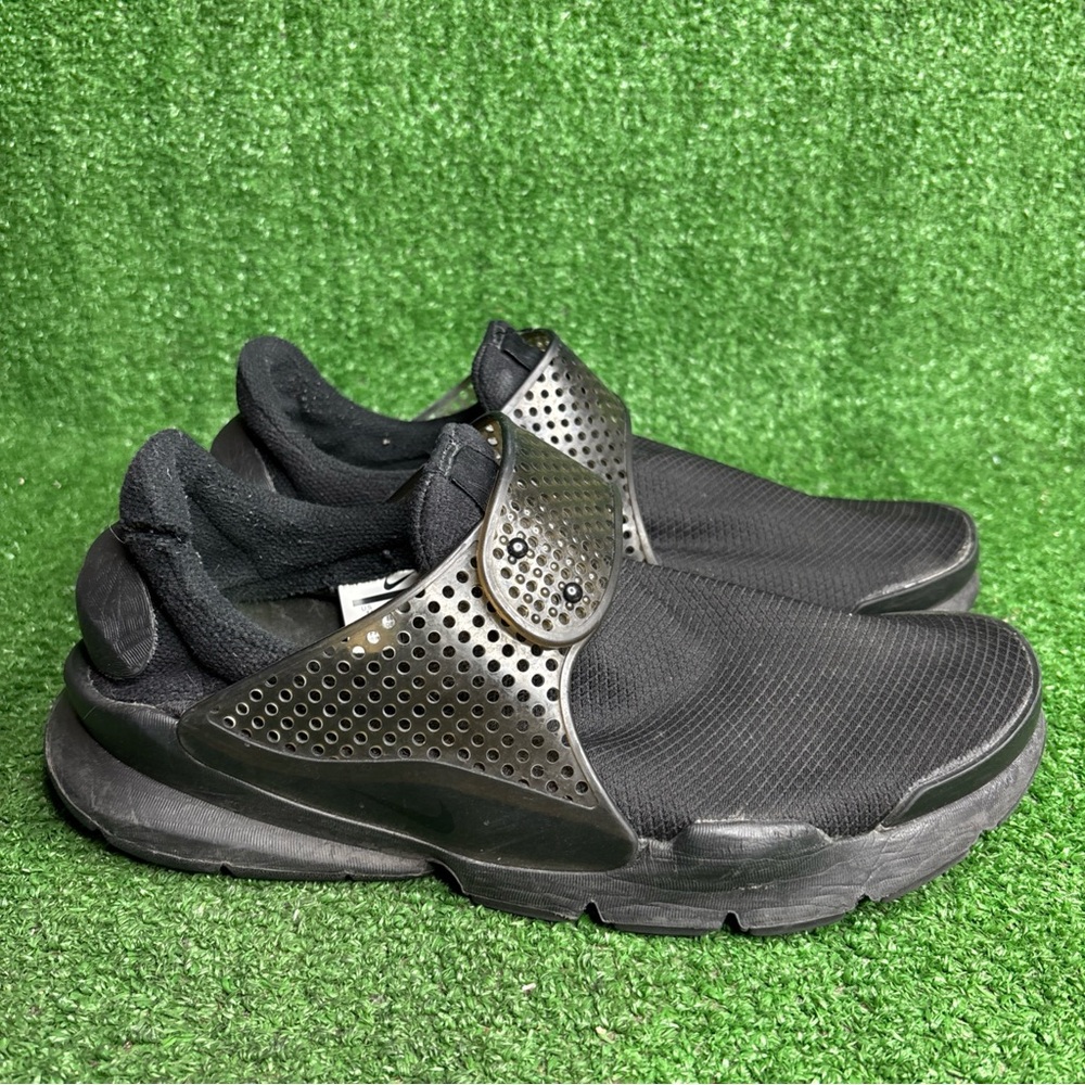 Nike Sock Dart Women's Size 11 Running Shoes Triple Black‎